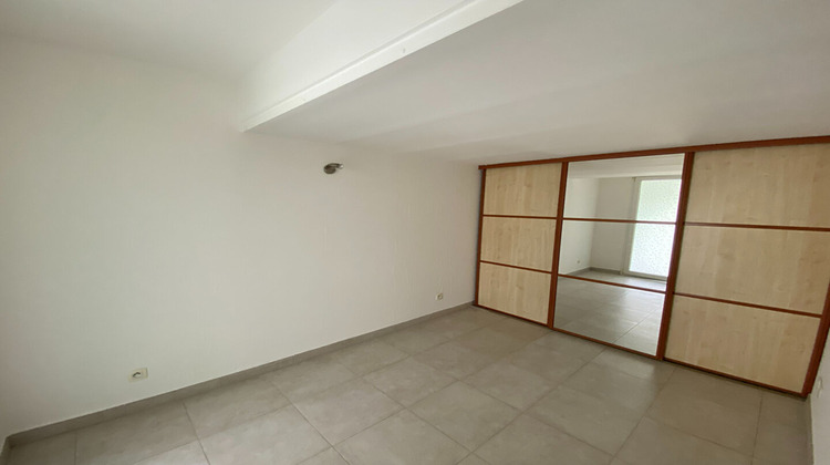 Ma-Cabane - Location Appartement LA CIOTAT, 57 m²