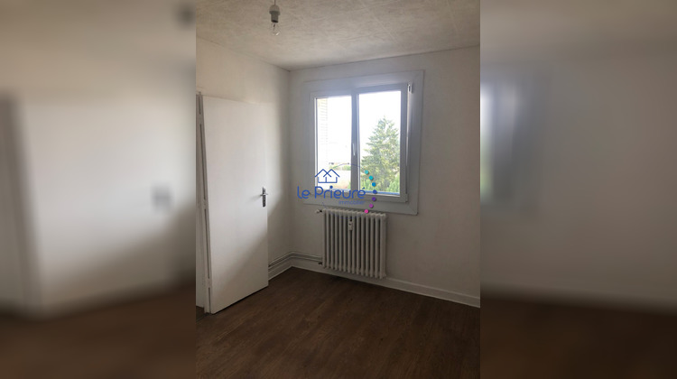 Ma-Cabane - Location Appartement La Clayette, 64 m²