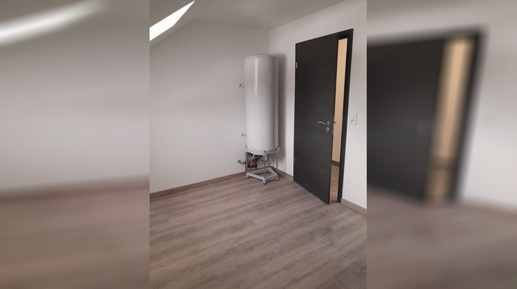 Ma-Cabane - Location Appartement LA CLUSE-ET-MIJOUX, 51 m²