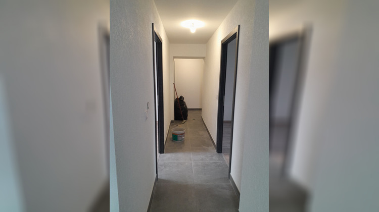 Ma-Cabane - Location Appartement LA CLUSE-ET-MIJOUX, 51 m²