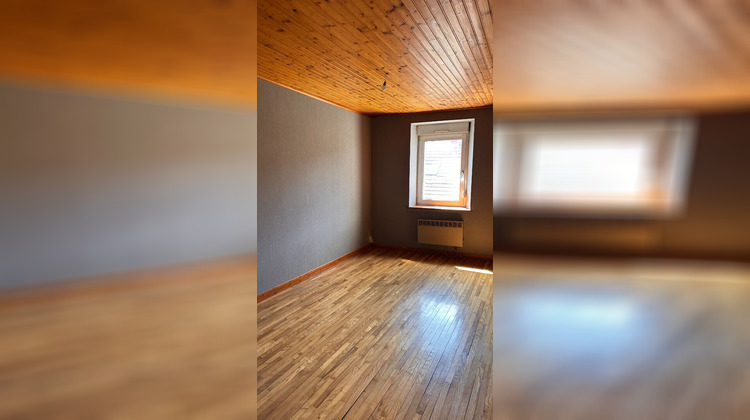 Ma-Cabane - Location Appartement LA CLUSE-ET-MIJOUX, 72 m²