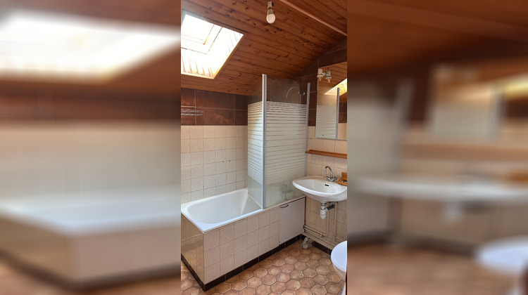 Ma-Cabane - Location Appartement LA CLUSE-ET-MIJOUX, 72 m²