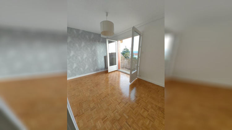 Ma-Cabane - Location Appartement LA COTE SAINT ANDRE, 86 m²