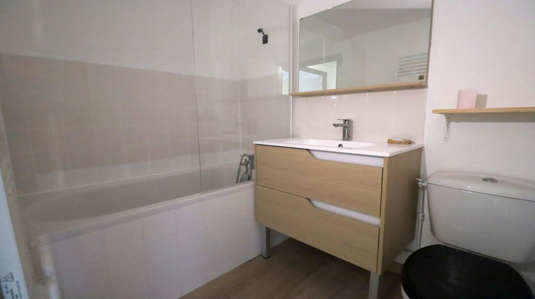 Ma-Cabane - Location Appartement La Côte-Saint-André, 47 m²
