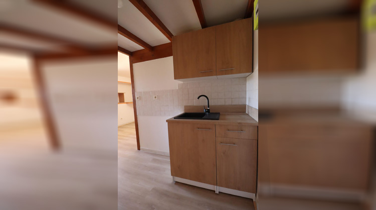 Ma-Cabane - Location Appartement La Côte-Saint-André, 18 m²