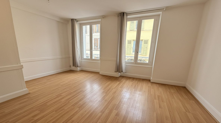 Ma-Cabane - Location Appartement LA COTE-SAINT-ANDRE, 42 m²