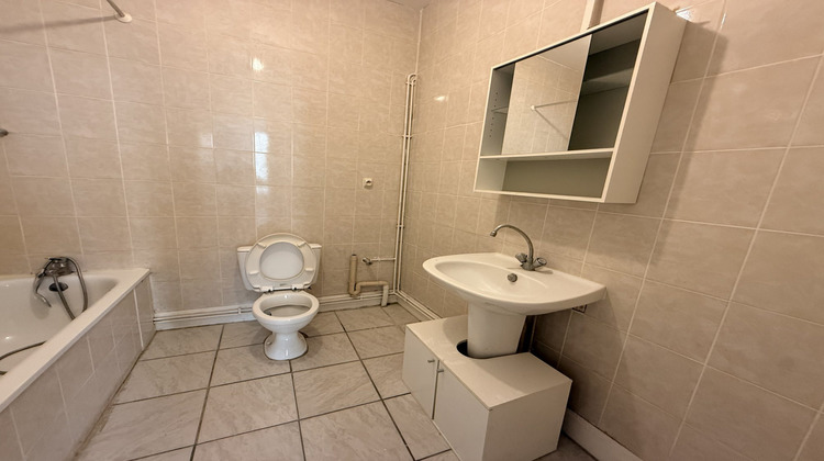 Ma-Cabane - Location Appartement LA COTE-SAINT-ANDRE, 42 m²