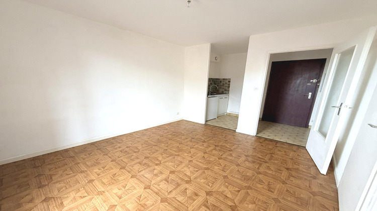 Ma-Cabane - Location Appartement LA COTE-SAINT-ANDRE, 25 m²