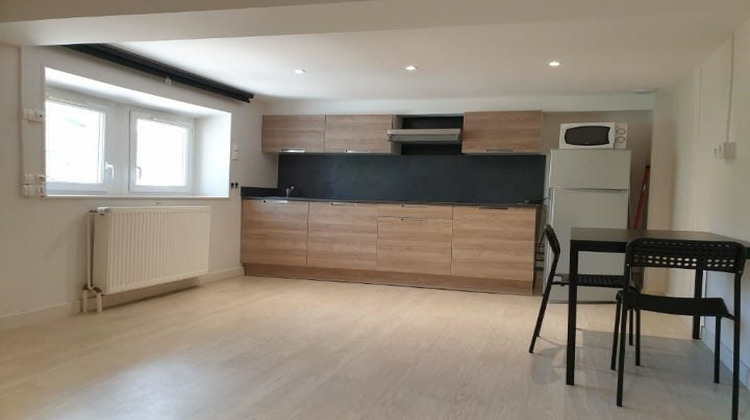 Ma-Cabane - Location Appartement La Côte-Saint-André, 27 m²