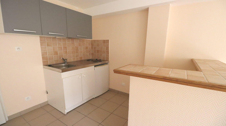 Ma-Cabane - Location Appartement LA COTE ST ANDRE, 26 m²