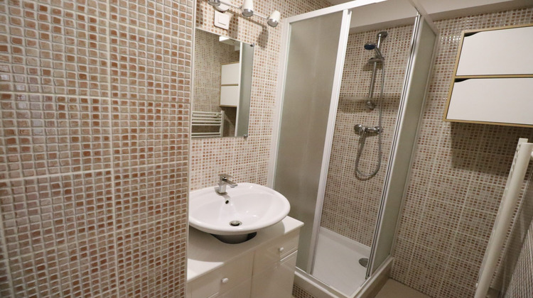 Ma-Cabane - Location Appartement LA COTE ST ANDRE, 26 m²