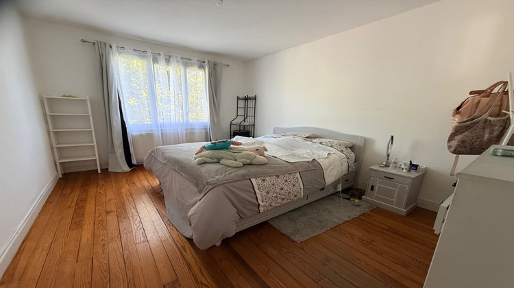 Ma-Cabane - Location Appartement LA COTE ST ANDRE, 139 m²