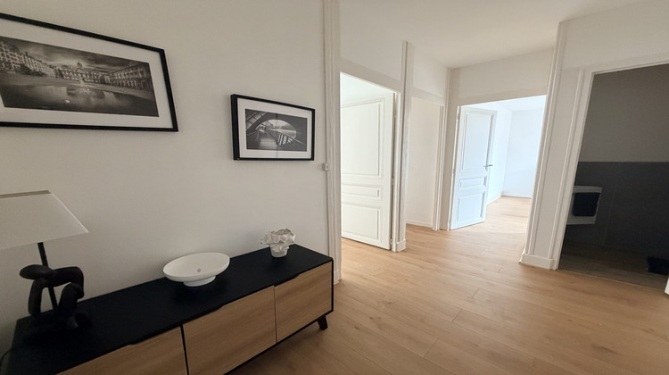 Ma-Cabane - Location Appartement LA COTE ST ANDRE, 118 m²