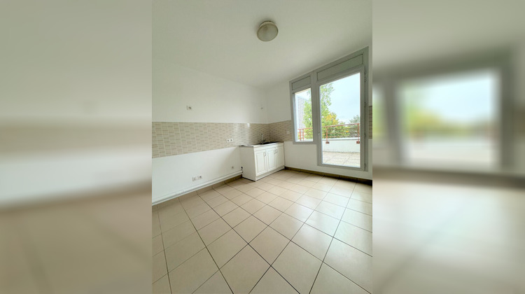 Ma-Cabane - Location Appartement LA COURNEUVE, 129 m²