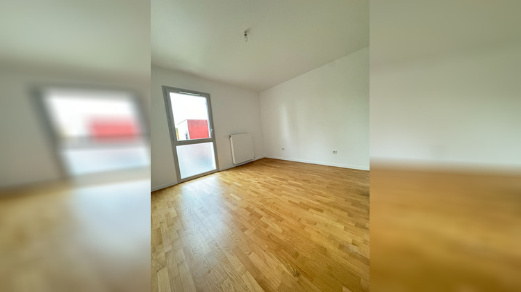 Ma-Cabane - Location Appartement LA COURNEUVE, 129 m²