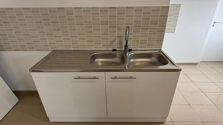 Ma-Cabane - Location Appartement LA COURNEUVE, 96 m²