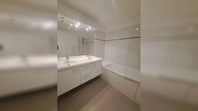 Ma-Cabane - Location Appartement LA COURNEUVE, 96 m²