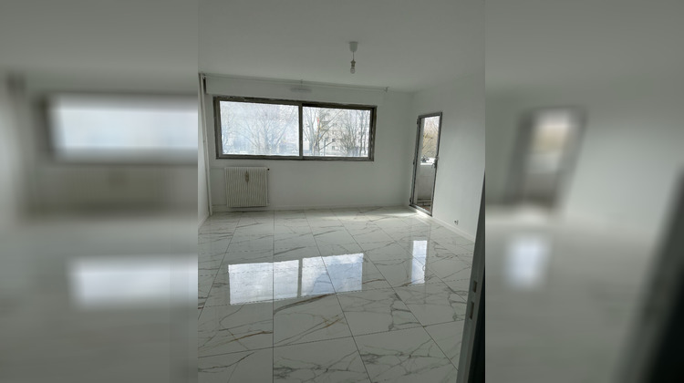 Ma-Cabane - Location Appartement LA COURNEUVE, 90 m²