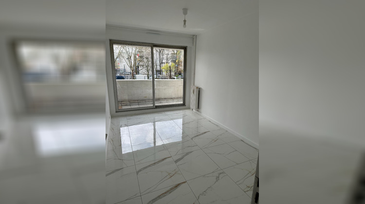 Ma-Cabane - Location Appartement LA COURNEUVE, 90 m²