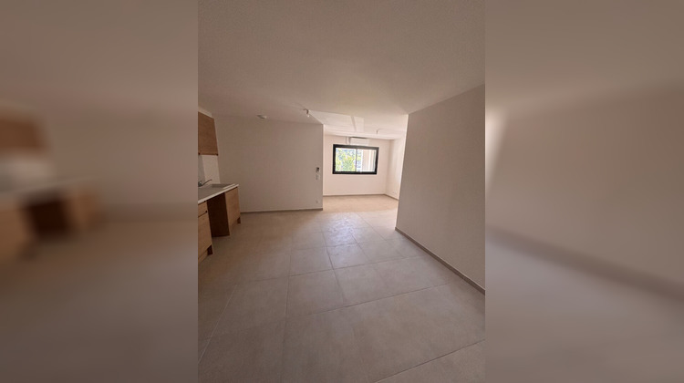 Ma-Cabane - Location Appartement LA DESTROUSSE, 56 m²
