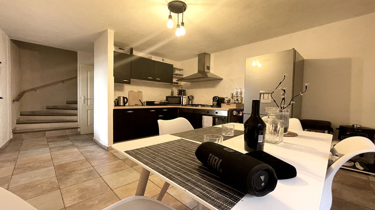 Ma-Cabane - Location Appartement LA FARE-LES-OLIVIERS, 30 m²