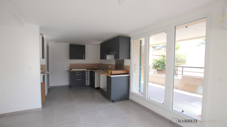 Ma-Cabane - Location Appartement La Farlède, 92 m²