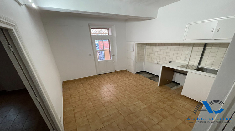 Ma-Cabane - Location Appartement LA FARLEDE, 31 m²