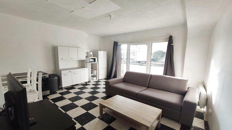 Ma-Cabane - Location Appartement La Ferté-Saint-Cyr, 39 m²