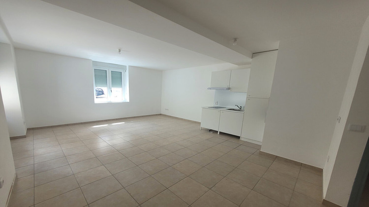 Ma-Cabane - Location Appartement LA FERTE-SOUS-JOUARRE, 28 m²