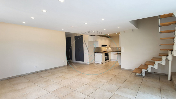 Ma-Cabane - Location Appartement LA GARDE-FREINET, 67 m²