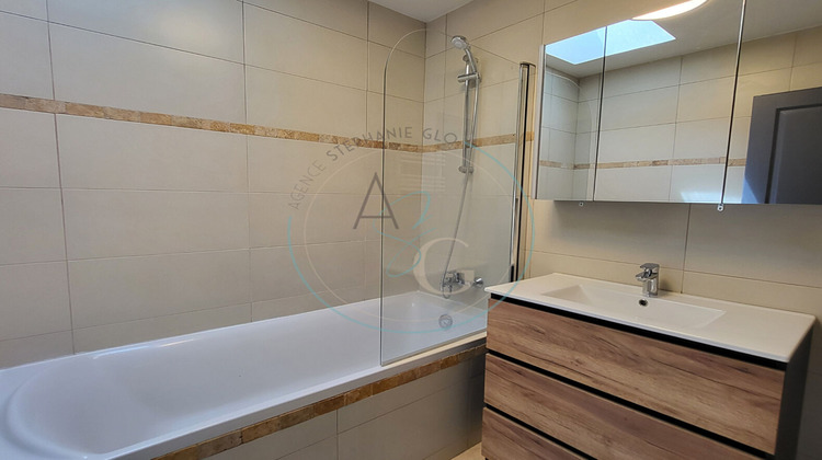 Ma-Cabane - Location Appartement LA GARDE-FREINET, 67 m²