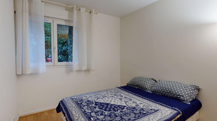 Ma-Cabane - Location Appartement LA GARENNE-COLOMBES, 42 m²