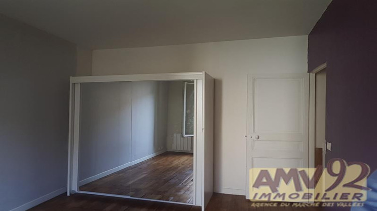 Ma-Cabane - Location Appartement LA GARENNE-COLOMBES, 40 m²