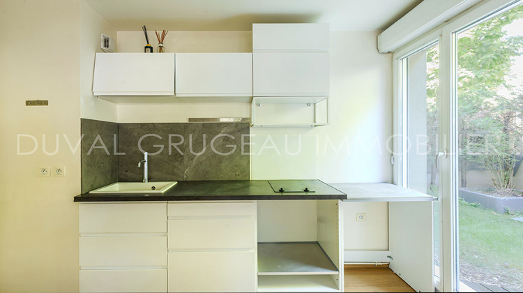 Ma-Cabane - Location Appartement LA GARENNE-COLOMBES, 42 m²