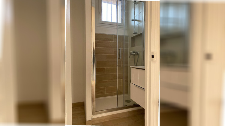 Ma-Cabane - Location Appartement LA GARENNE-COLOMBES, 39 m²