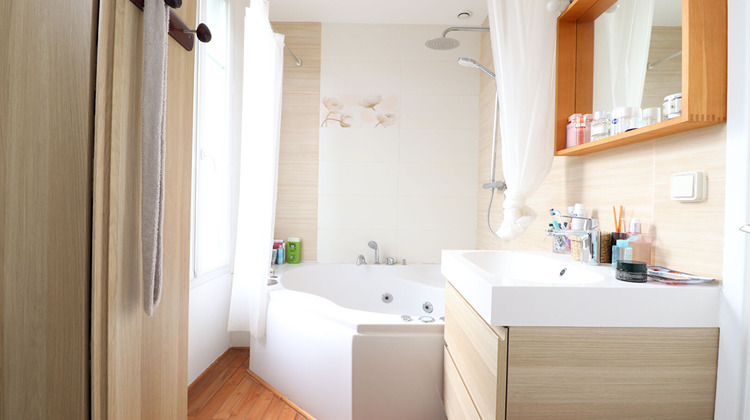 Ma-Cabane - Location Appartement LA GARENNE-COLOMBES, 70 m²