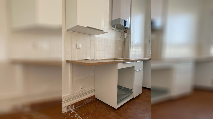 Ma-Cabane - Location Appartement LA GARENNE-COLOMBES, 39 m²