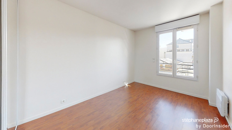 Ma-Cabane - Location Appartement LA GARENNE-COLOMBES, 102 m²