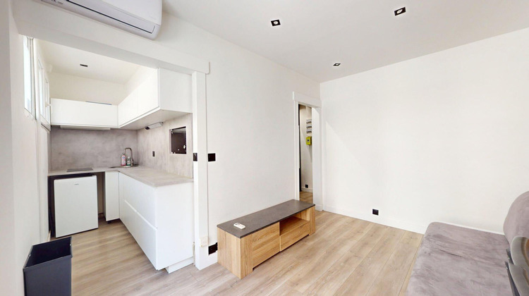 Ma-Cabane - Location Appartement LA GARENNE-COLOMBES, 21 m²