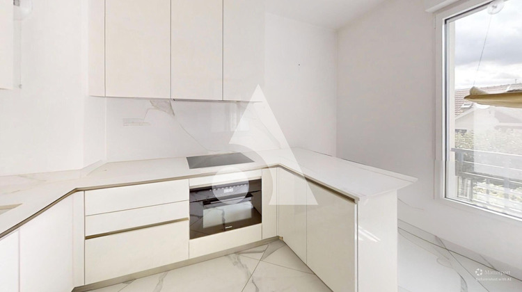 Ma-Cabane - Location Appartement LA GARENNE-COLOMBES, 27 m²