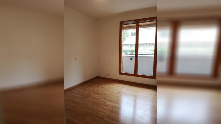 Ma-Cabane - Location Appartement LA GARENNE-COLOMBES, 18 m²