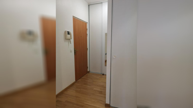 Ma-Cabane - Location Appartement LA GARENNE-COLOMBES, 18 m²