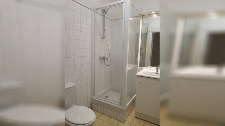 Ma-Cabane - Location Appartement LA GARENNE-COLOMBES, 18 m²