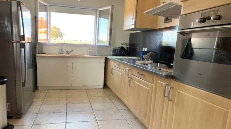 Ma-Cabane - Location Appartement LA JARRIE, 85 m²