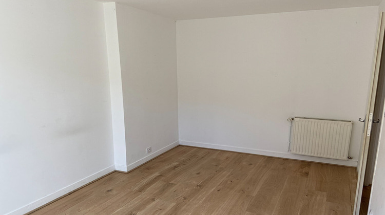 Ma-Cabane - Location Appartement LA LOUPE, 56 m²