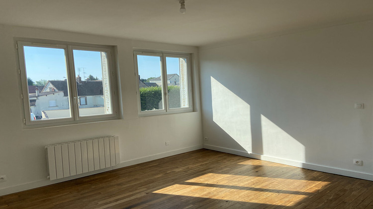 Ma-Cabane - Location Appartement LA LOUPE, 52 m²