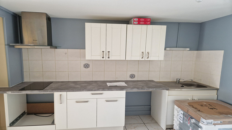 Ma-Cabane - Location Appartement LA LOUPE, 28 m²