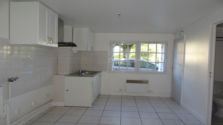 Ma-Cabane - Location Appartement LA LOUPE, 30 m²