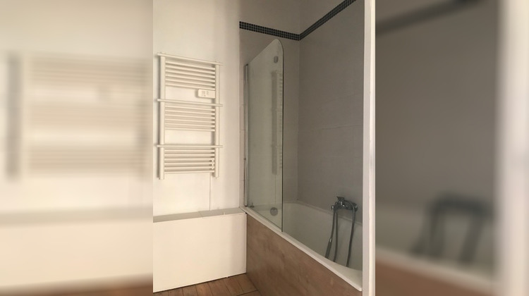 Ma-Cabane - Location Appartement LA MADELEINE, 79 m²