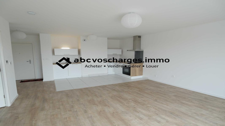 Ma-Cabane - Location Appartement LA MADELEINE, 50 m²